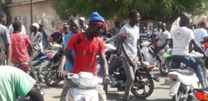 Lire la suite à propos de l’article Dakar:  ce dimanche 25 juin le préfet  a interdit la circulation de motos