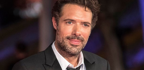 You are currently viewing Accusé d’agression sexuelle, le réalisateur Nicolas Bedos en garde à vue