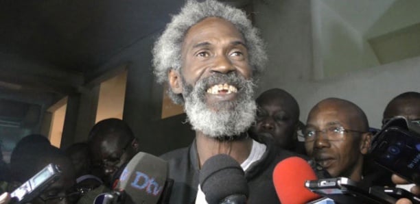 You are currently viewing Me  Clédor Ly : “Avec ce verdict , Ousmane Sonko est dégagé du contrôle judiciaire et recouvre sa pleine et totale liberté”