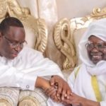 Lire la suite à propos de l’article Rencontre du khalif general des Mourides  et le président de le république :une audience nocturne