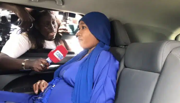 You are currently viewing La triste réaction de Ndèye Khady Ndiaye après le verdict. Regardez