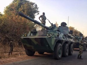 Lire la suite à propos de l’article La situation tendue au Sénégal :l’armée déployée dans les rues