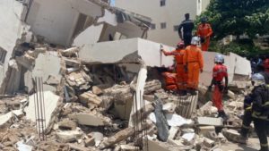 Lire la suite à propos de l’article 5 morts dans l’effondrement d’un bâtiment à la cité Sipres Zac Mbao