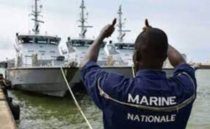 Lire la suite à propos de l’article 97 migrants dont 83 Sénégalais intercepté par la Marine nationale à Saint-Louis