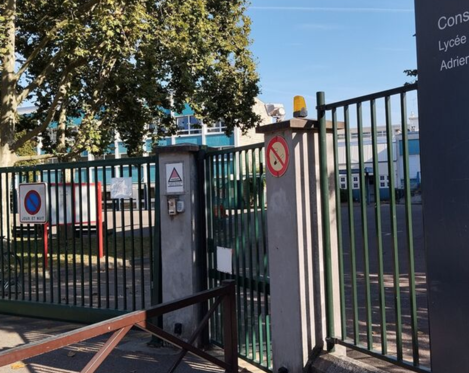 You are currently viewing « Un supposé harcèlement » : avant le suicide de Nicolas à Poissy, l’étrange courrier du rectorat à ses parents