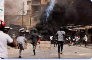 Lire la suite à propos de l’article Maintien de l’ordre des manifestations au Sénégal : une doctrine á repenser
