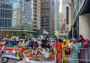 Lire la suite à propos de l’article Manifestations á New York : Macky tout droit vers un guêpier