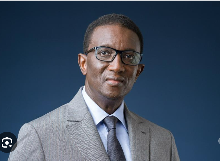 You are currently viewing Présidentielle 2024 : Le Parti « Beeg Beeggu Askann Wii » en phase sur le choix d’Amadou Le Parti