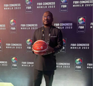 Lire la suite à propos de l’article Basket : Me Babacar Ndiaye devient officiellement de la commission juridique de FIBA Monde