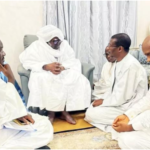 Lire la suite à propos de l’article Touba : Mary Teuw Niane reçu par le Khalife général des mourides !