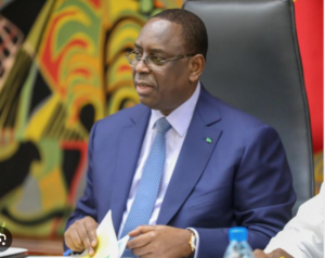 Lire la suite à propos de l’article Macky Sall libère les ministres et annonce un remaniement d’ici la fin de semaine