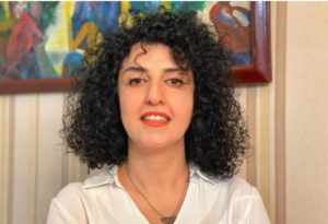 Lire la suite à propos de l’article Le Nobel de la paix 2023 est décerné à Narges Mohammadi, emprisonnée en Iran