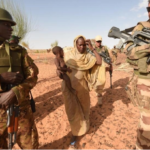 Lire la suite à propos de l’article Opérations militaires extérieures de la France: le départ du Niger confirme un changement d’ère
