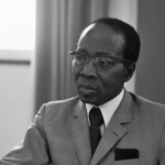 Lire la suite à propos de l’article Vente aux enchères des biens de Senghor : l’État du Sénégal entre dans la danse…