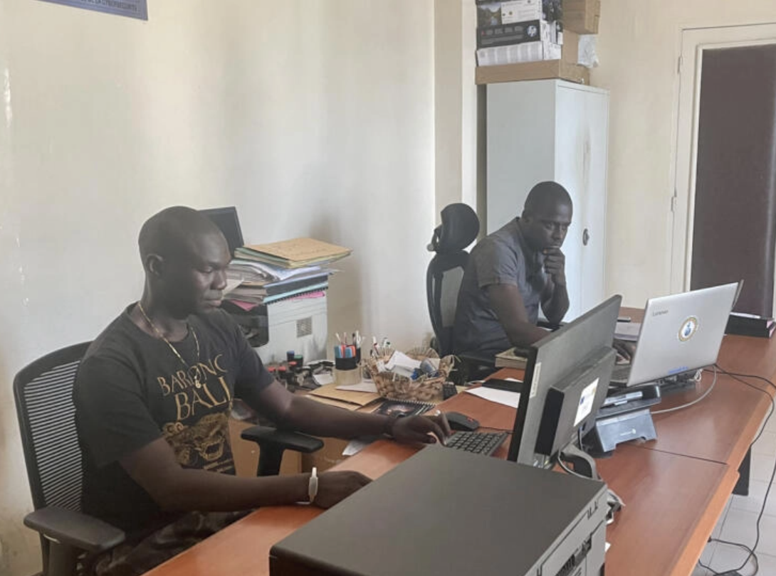 You are currently viewing Le Sénégal face à la hausse des arnaques via les paiements mobiles