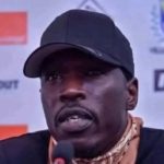 Lire la suite à propos de l’article Le célèbre rappeur Nitdoff, connu pour son soutien à Ousmane Sonko, a été appréhendé ce vendredi 17 novembre 2023 par la Section de Recherches de Colobane. L’artiste fait face à des accusations d’appel à l’insurrection et d’outrage envers l’autorité de l’ordre.