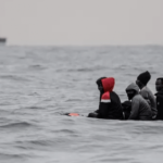 Lire la suite à propos de l’article Insolites de migrants (1/2) : le chauffeur vend le camion de son patron et prend une pirogue pour l’Espagne