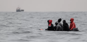 Lire la suite à propos de l’article Insolites de migrants (1/2) : le chauffeur vend le camion de son patron et prend une pirogue pour l’Espagne