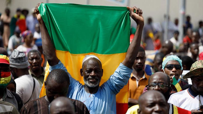 Lire la suite à propos de l’article Mali : la population célèbre la reprise de Kidal