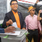 Madagascar : l’opposition conteste son éligibilité, le président Andry Rajoelina remet son mandat en jeu au présidentielle