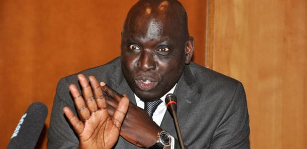 You are currently viewing Madiambal Diagne: « La candidature de Diomaye Faye ne va pas prospérer »