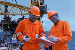 Lire la suite à propos de l’article Journées du contenu local des hydrocarbures: des contrats portant sur près de 450 milliards de francs CFA signés
