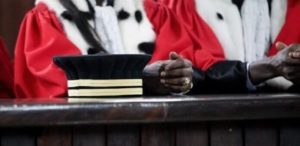 Lire la suite à propos de l’article Cour suprême : la magistrate Aissatou Diallo Bâ risque très gros