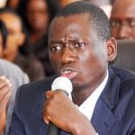 Lire la suite à propos de l’article Incendie au Marché Boucotte de Ziguinchor : Serigne Mboup soutient les victimes et promet…
