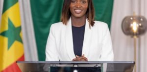 Lire la suite à propos de l’article La Révélation Politique Anta Babacar parmi les 20 Candidats à la présidentielle au Sénégal