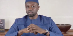 Lire la suite à propos de l’article Série de vidéos préenregistrées : Sonko refait surface pour une campagne virtuelle