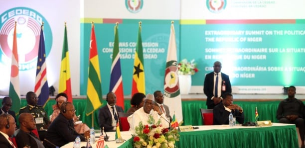 Lire la suite à propos de l’article La CEDEAO se réunit en urgence sur fond de crise au Sénégal et rupture avec trois États
