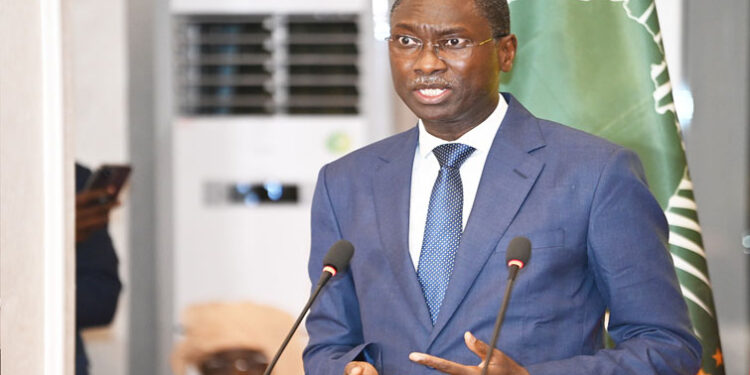 Lire la suite à propos de l’article 37ème Conférence des Chefs d ’Etat et de gouvernement de l’Ua : Macky Sall se fait représenter