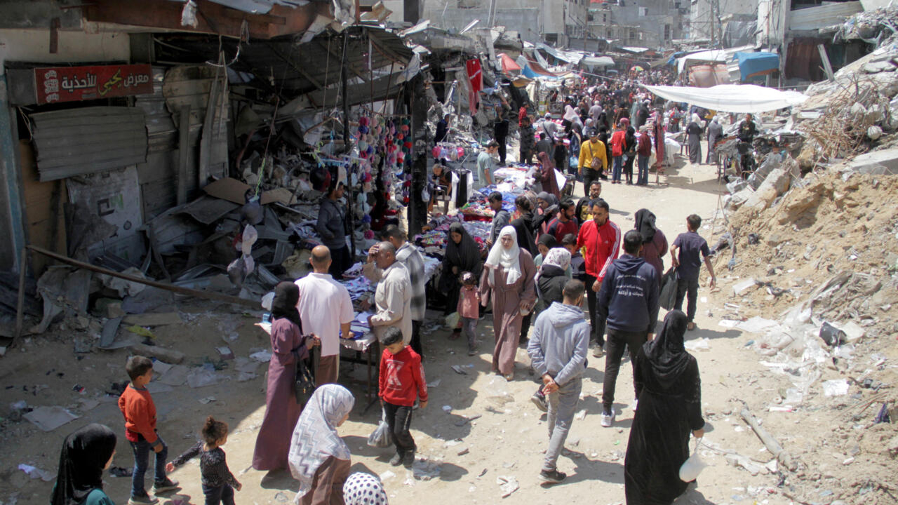 Lire la suite à propos de l’article Bombardements meurtriers sur Gaza au premier jour de l’Aïd el-Fitr