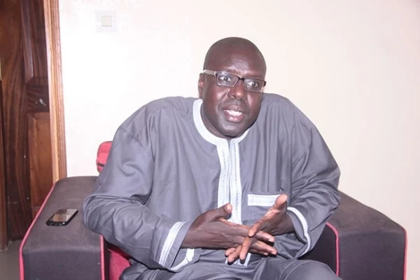 You are currently viewing Gouvernement et Migrations Internationales : Boubacar Séye Souligne des Déficiences