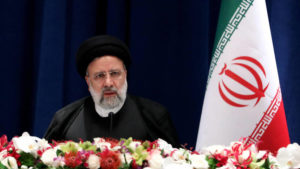 Lire la suite à propos de l’article Crash d’hélicoptère : les corps du président iranien Ebrahim Raïssi et des autres victimes récupérés par les secours