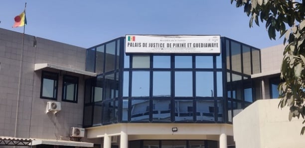 You are currently viewing Tribunal de Pikine-Guédiawaye : un footballeur de 27 ans placé sous mandat de dépôt pour « détournement de mineur »