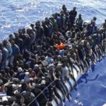 Lire la suite à propos de l’article Emigration Irrégulière: Une pirogue de 119 migrants, dont 20 femmes et 21 enfants encore interceptée par la Marine