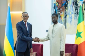 Lire la suite à propos de l’article Visite de Paul Kagamé au Sénégal : Le président Bassirou Diomaye Faye accueille son homologue Rwandais ce samedi