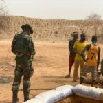 Lire la suite à propos de l’article Saraya : L’armée démantèle un grand site d’orpaillage clandestin, 26 orpailleurs arrêtés
