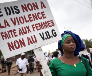 Lire la suite à propos de l’article Lutte contre la violences faites aux femmes: les hommes appelés à la barre pour payer les pots cassés