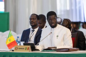Lire la suite à propos de l’article CEDEAO : Retrait du Mali, du Burkina Faso et du Niger, ’’ pire des scénarios et une grande blessure au panafricanisme”, selon PR. Bassirou Diomaye Faye