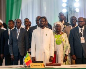 Lire la suite à propos de l’article CEDEAO : PR. Bassirou Diomaye Faye appelle à se démarquer de l’image d’une ”organisation sous influences extérieures…”