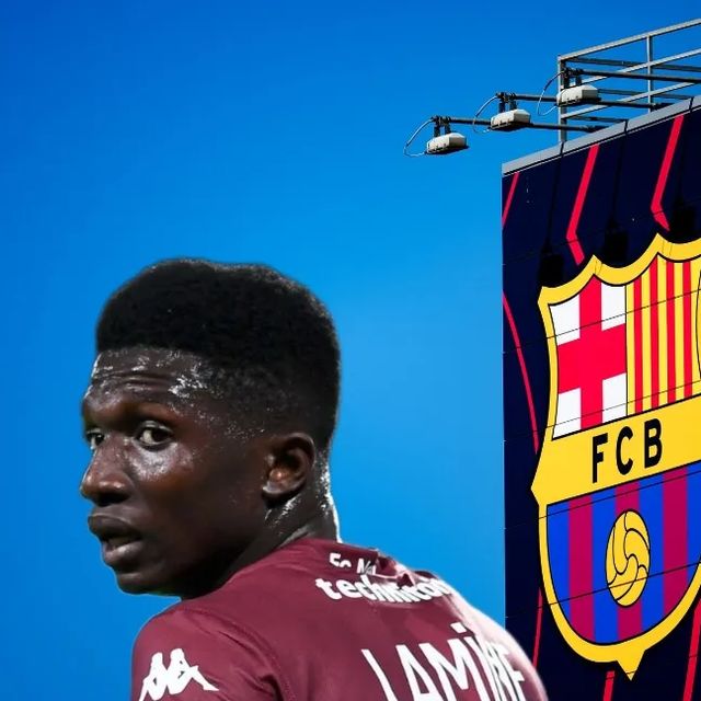 You are currently viewing Mercato : Lamine Camara est apparu en premier dans le viseur du FC Barcelone