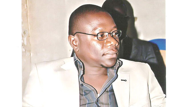 You are currently viewing Siége de la BHS: Famara Ibrahima Cissé (ACSIF) cueilli par la police devant les locaux de la BHS