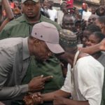 Lire la suite à propos de l’article Réponse d’Ousmane Sonko aux marchands ambulants « nous ne n’accepterons pas de pression »
