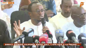 Lire la suite à propos de l’article 100 jours du PR. Diomaye : Réplique du camp de Macky Sall aux critiques du président Bassirou Diomaye Faye