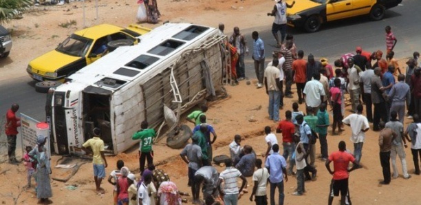 You are currently viewing Grave accident  à Matam dont 20 passagers blessés et 6 morts annoncés