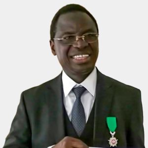 Lire la suite à propos de l’article Soupçons de favoritisme dans le gouvernement  : Polémiques autour du ministre Serigne Guéye Diop