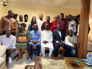 Lire la suite à propos de l’article Licenciements massifs : Thierno Alassane Sall alerte sur une “épuration politique déguisée”