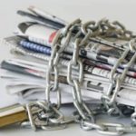 Lire la suite à propos de l’article « Fermeture de 381 Entreprises de presse au Sénégal : Une remise en cause flagrante des acquis démocratiques » |(Par Bacary SEYDI)
